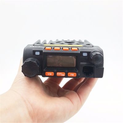 25W Mini Mobilfunk für Autos QYT KT-8900 Talkie Walkie 20km Reichweite 2Way Radio