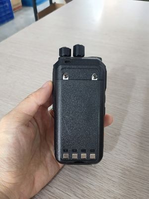 Ultra-lange Standby-Zeit Handheld Mini Radio Walkie Talkie Spielzeug mit 1W Leistung und 3km Reichweite