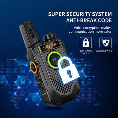 2W doppelte PTT-Lizenz-freie TC18 Handheld Kinder Radio 3KM Verschlüsselung Walkie Talkies