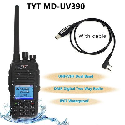 DMR Dual Band IP67 Wasserdichtes GPS Optional 100000 Kontakte 131mm*61mm*36mm Digitales Radio