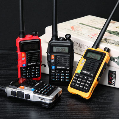 8 Watt Schinken Walkie Talkie UV-S9plus UHF VHF Handheld Radio BAOFENG mit 2200mAh Batterie