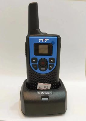 Produkte im Jahr 2024 Walkie Talkie Ladegerät PMR446 Radio mit 8 Watt Ausgangsleistung 110*55*32mm