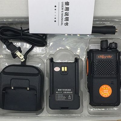 Chierda Tc68 Walkie Talkie perfekt für die Kommunikation im Freien 7.4V Betriebsspannung