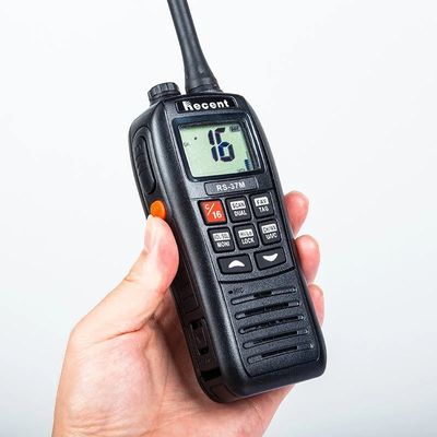 Neueste RS-37m IP67 Wasserdicht 5W VHF 2 Weg Langstrecken-Walkie Talkie Marine Radio