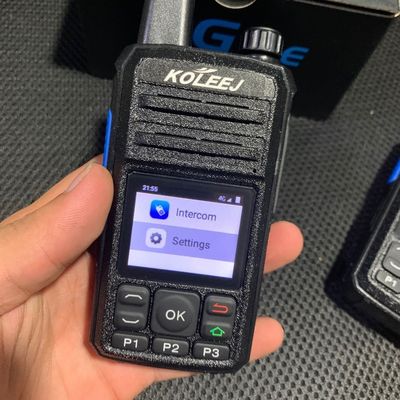Handheld 4G Walkie Talkie mit GPS WCDMA SIM-Karte WiFi Bluetooth und Zello Wireless