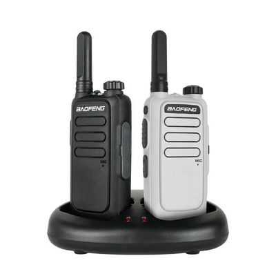 Dual-Band Schinken farbenfrohe Handheld Walkie Talkie 400-470mhz 16 Kanal 3.7v Handheld Handheld 3-6km