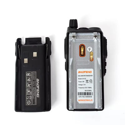 265g BAOFENG UV-82 Dual Band Dual Display Dual Standby Walkie Talkie für Profis