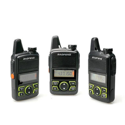 Mini Mobile Handheld Dual Band Walkie Talkie mit 5W Ausgangsleistung und VOX-Funktion