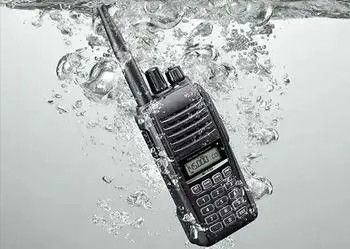 200 g Doppelfrequenz-Walkie-Talkie Wasserdicht und digital für die Kommunikation im Freien