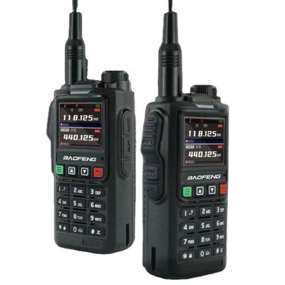 Baofeng UV18 Private Mould Quad Band Walkie Talkie für UHF-VHF-Kommunikation mit langer Reichweite