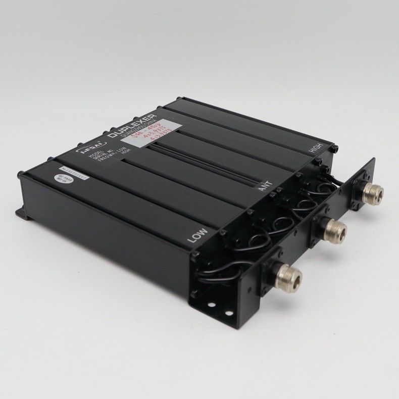 30W 50W UHF6 Hohlraum-Duplexer N-Anschluss GRATIS-Tune-Radio-Repeater Duplexer VHF 400-470Mhz 134-176Mhz