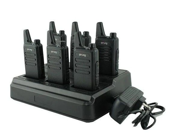 Fernkommunikation erleichtert mit 2W VHF Walkie Talkie und Sechswegladegerät