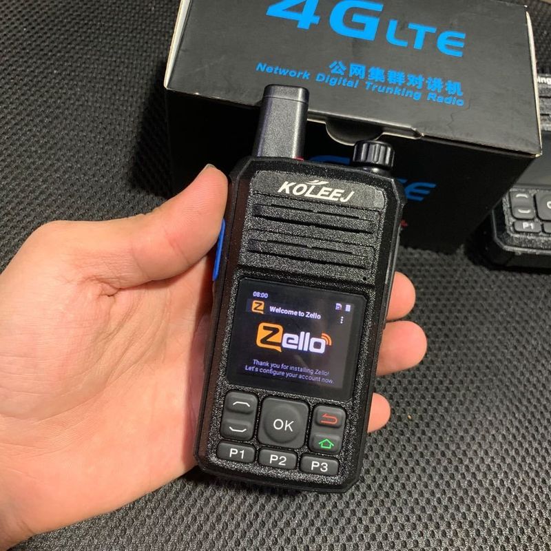 Handheld 4G Walkie Talkie mit GPS WCDMA SIM-Karte WiFi Bluetooth und Zello Wireless
